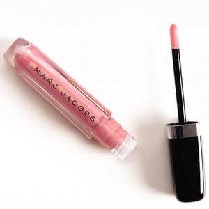 Marc Jacobs enamored hi-shine gloss lip lacquer love buzz